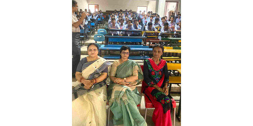 गो अप फाउंडेशन ने छात्रों को दिया मानसिक स्वास्थ्य का मंत्र, छात्रों ने लिया अनुशासित जीवन का संकल्प 